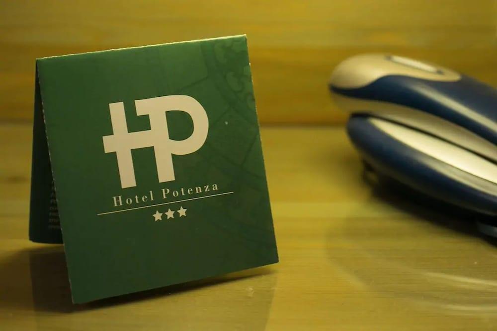 Hotel Potenza Napoli Bagian luar foto