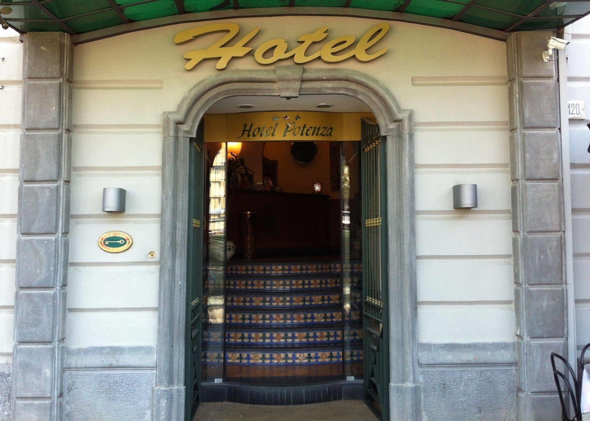 Hotel Potenza Napoli Bagian luar foto