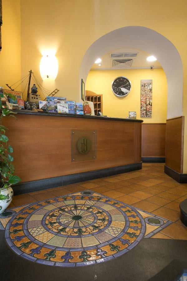 Hotel Potenza Napoli Bagian luar foto
