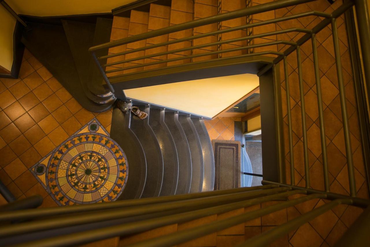 Hotel Potenza Napoli Bagian luar foto