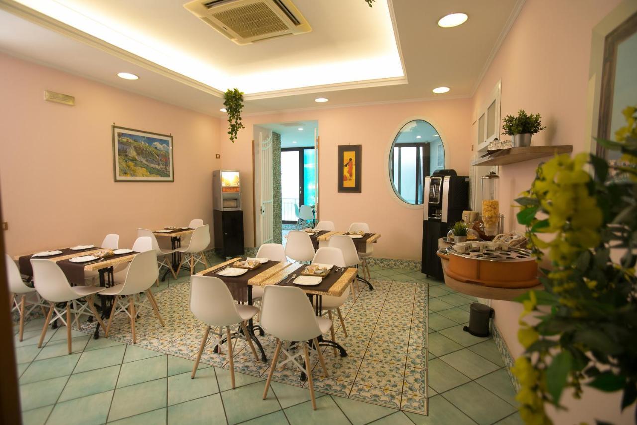 Hotel Potenza Napoli Bagian luar foto
